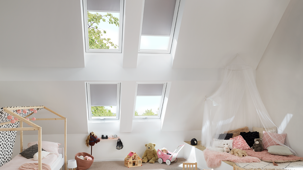 Roto_roof_window_R8_banner_2_1124x632